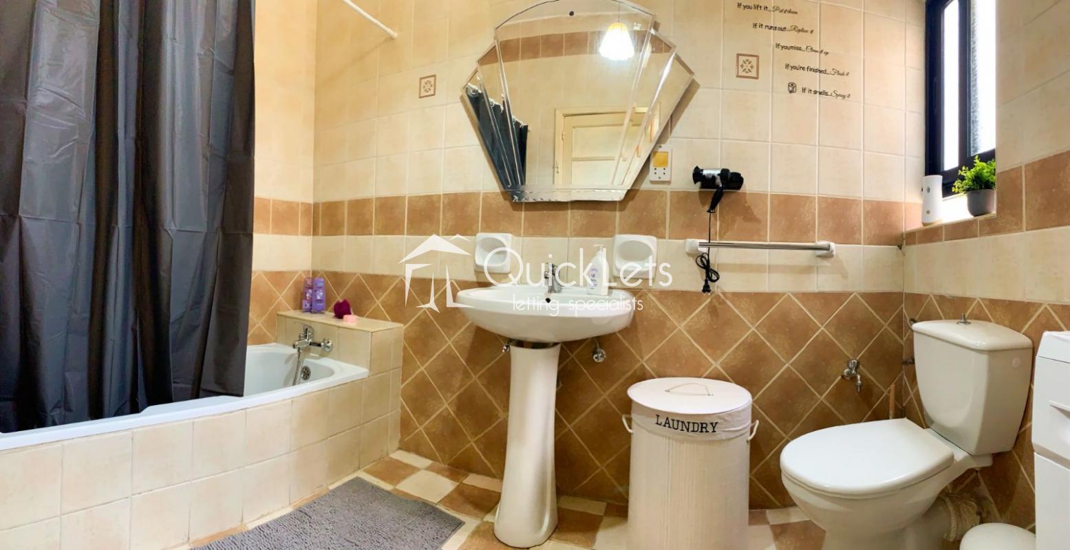 Rooms in Sliema - Image 3