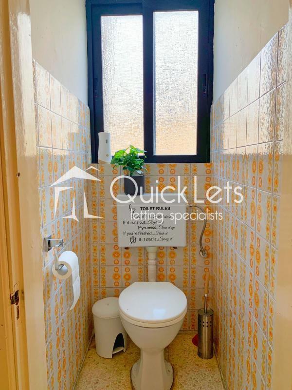 Rooms in Sliema - Image 5