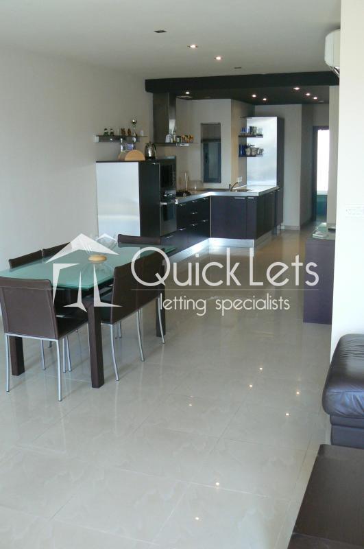 Rooms in Sliema - Image 4