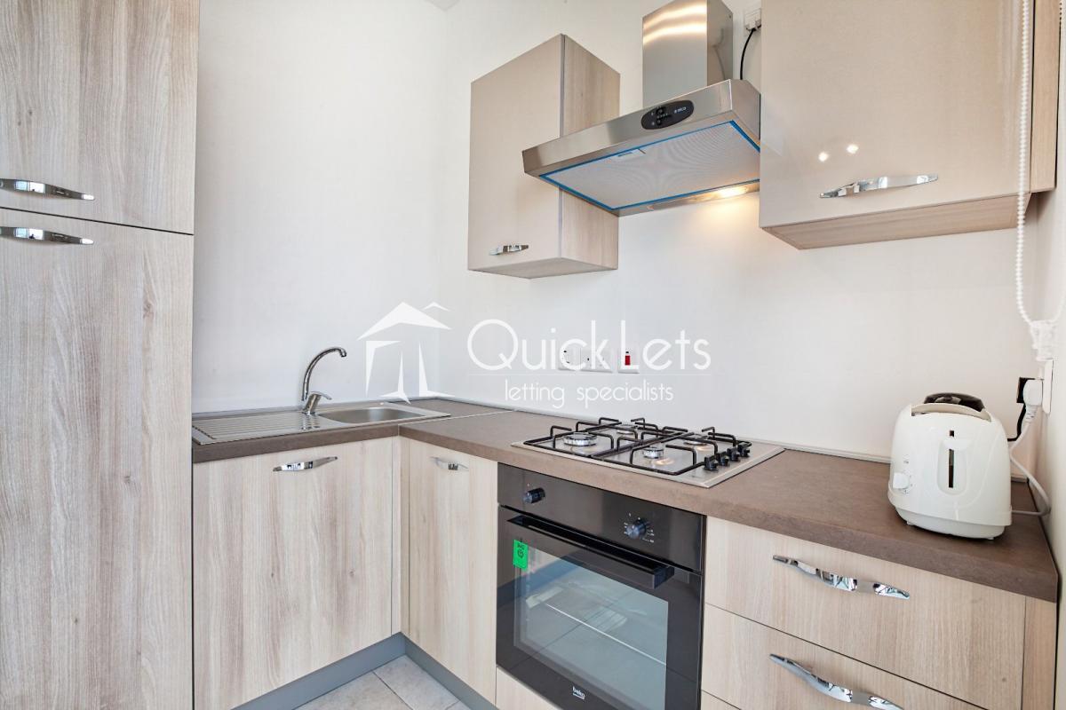 Rooms in Sliema - Image 5