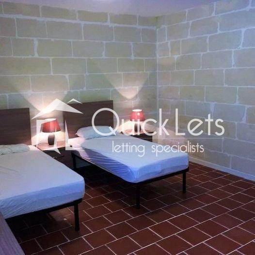 Rooms in Pembroke - Image 5