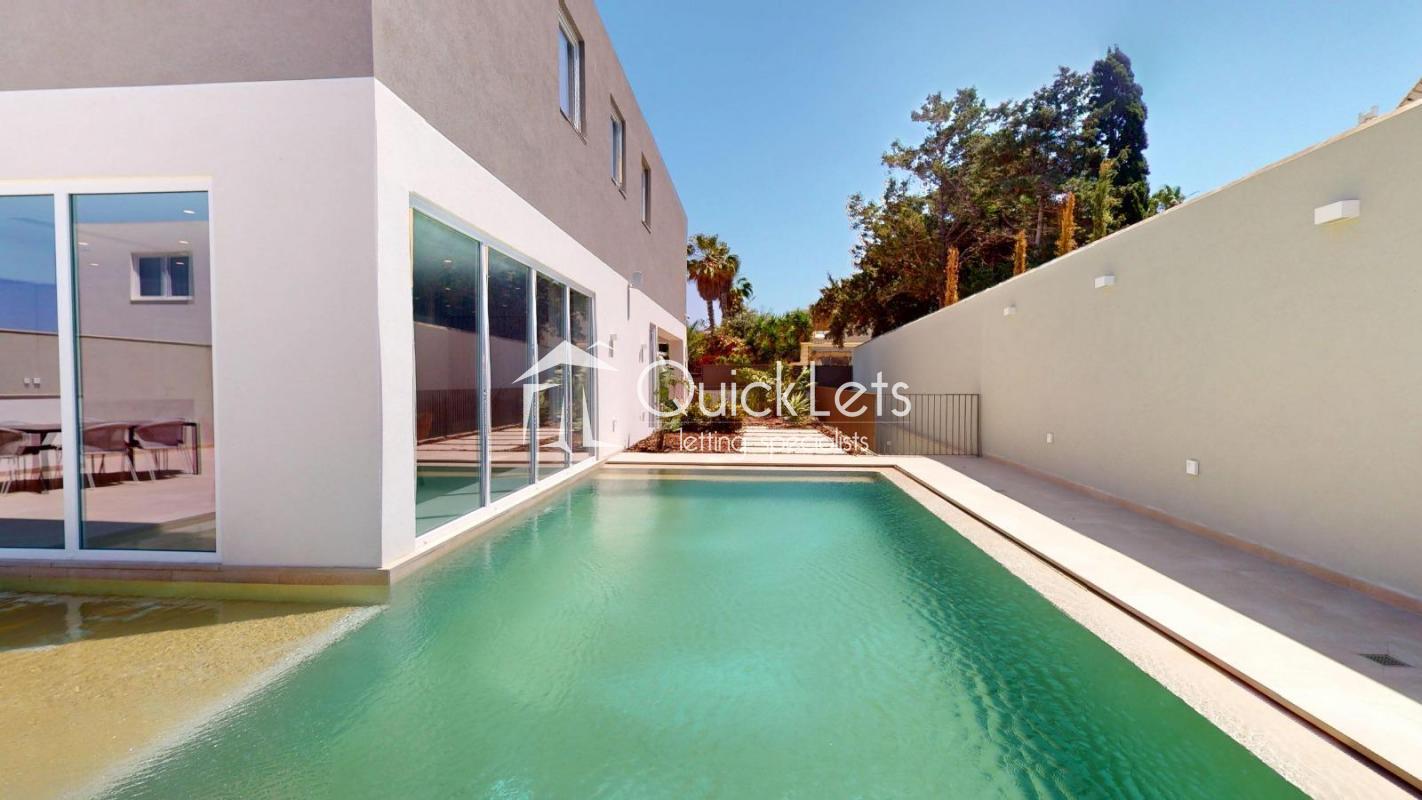 Property in Bahar ic-Caghaq