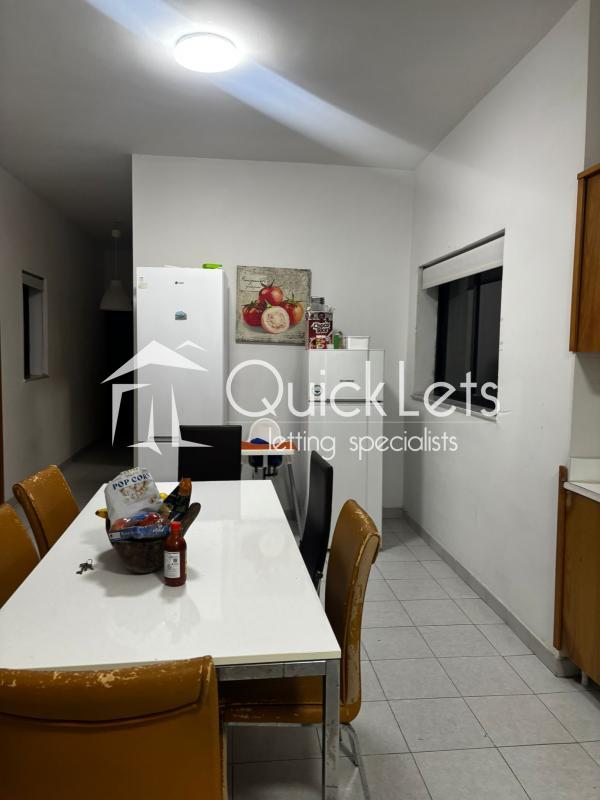 Rooms in Sliema - Image 6