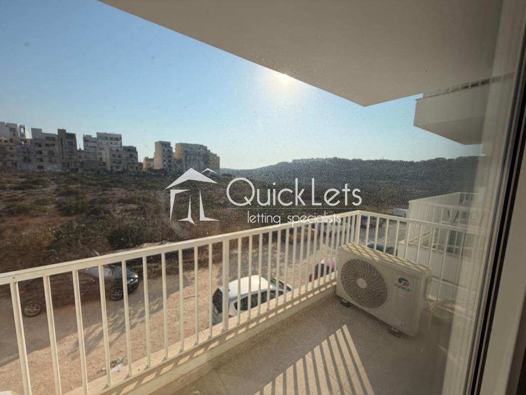 Apartments in Xemxija - Image 6