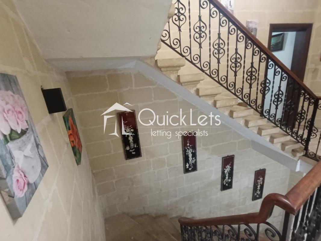 Rooms in Qormi - Image 3