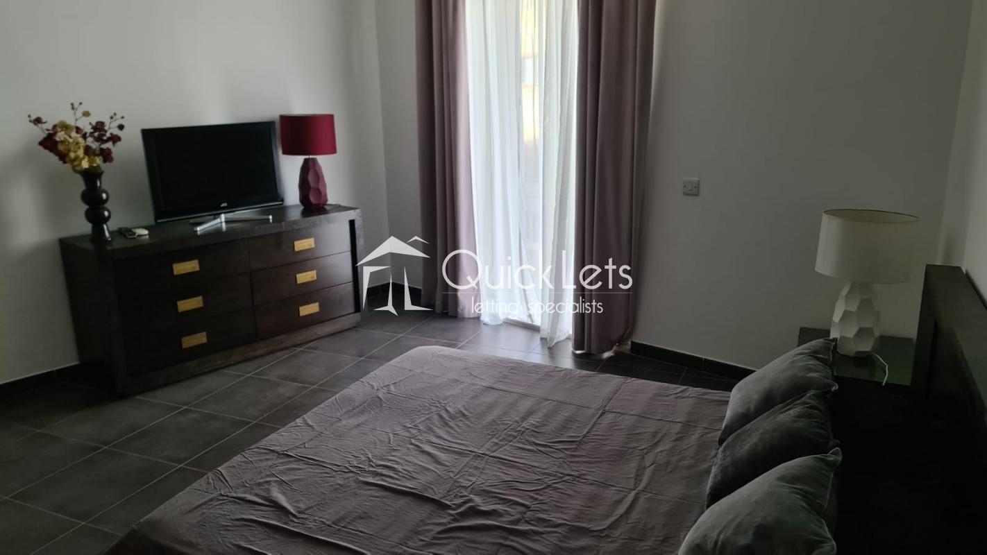Rooms in Swieqi - Image 6