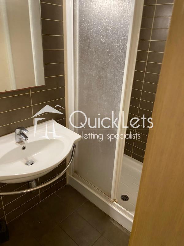 Rooms in Swieqi - Image 4