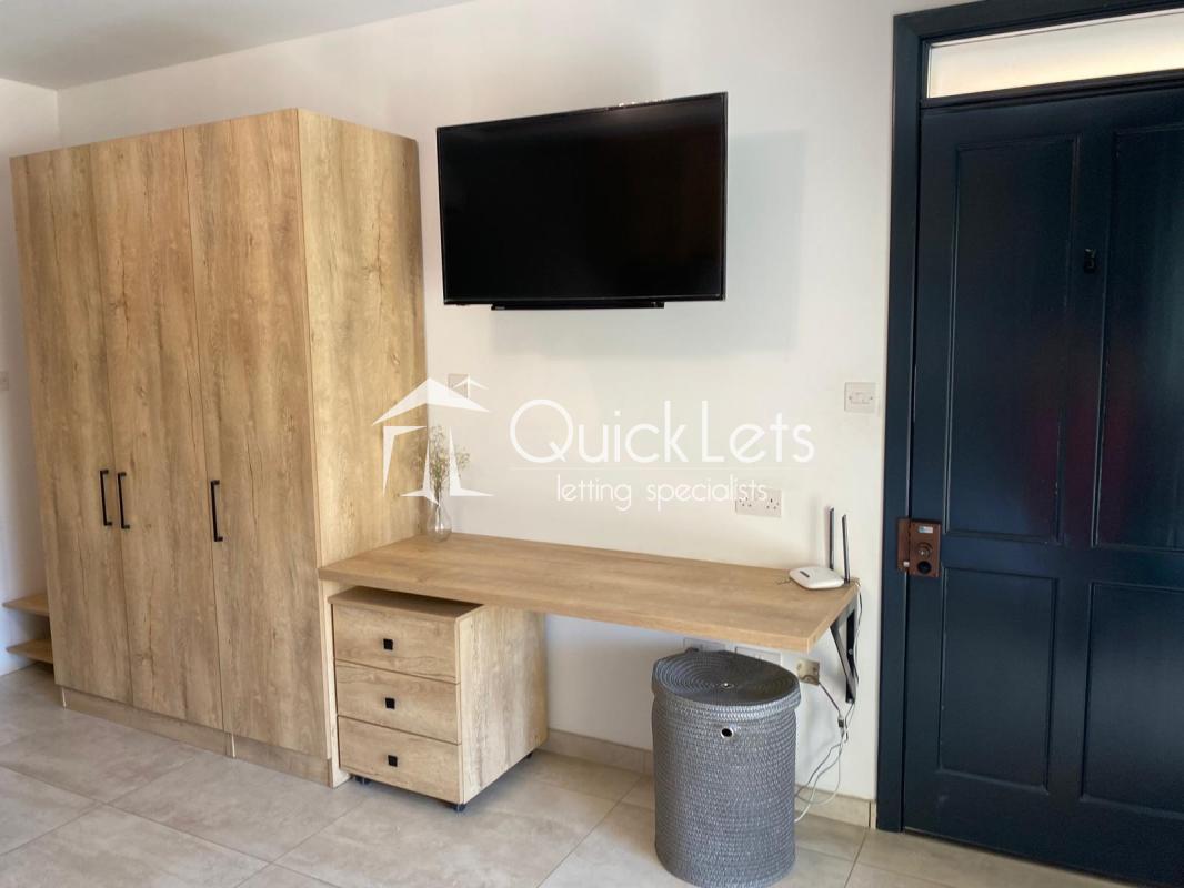 Studio Apartments in Marsaxlokk - Image 3