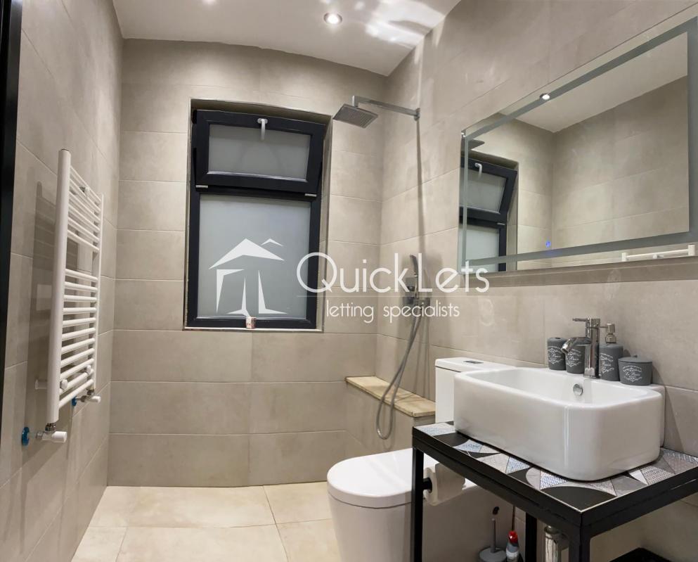 Studio Apartments in Marsaxlokk - Image 4
