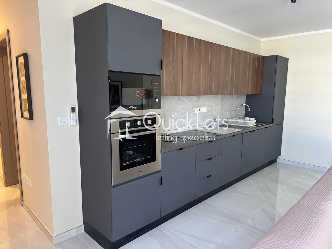 Property in Qawra