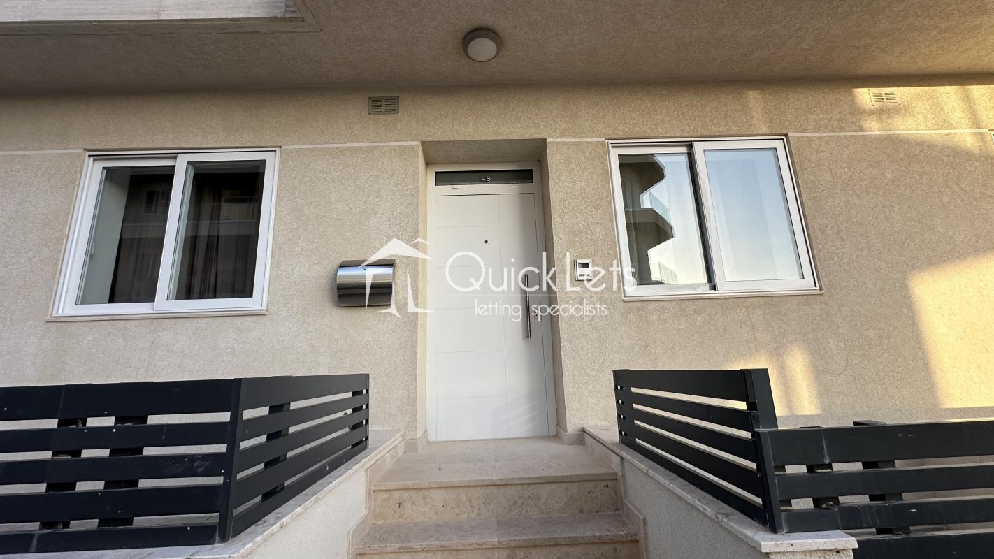 Maisonettes in Marsaxlokk - Image 2