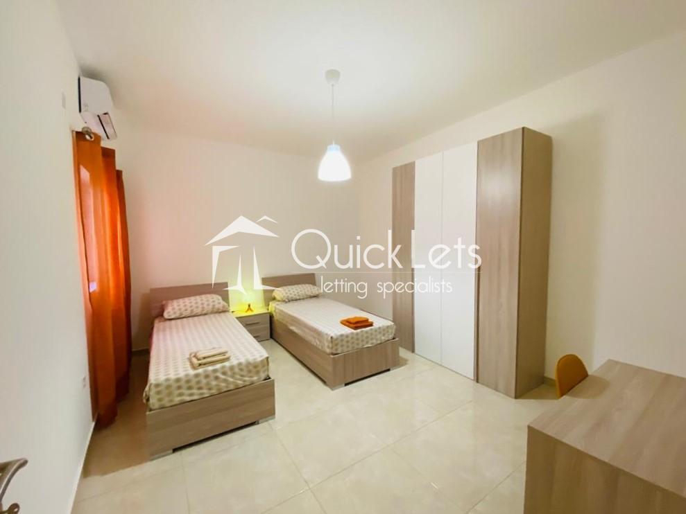 Rooms in Gwardamanga - Image 4
