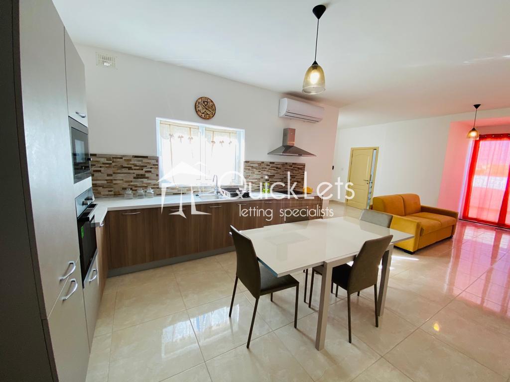 Rooms in Gwardamanga - Image 4