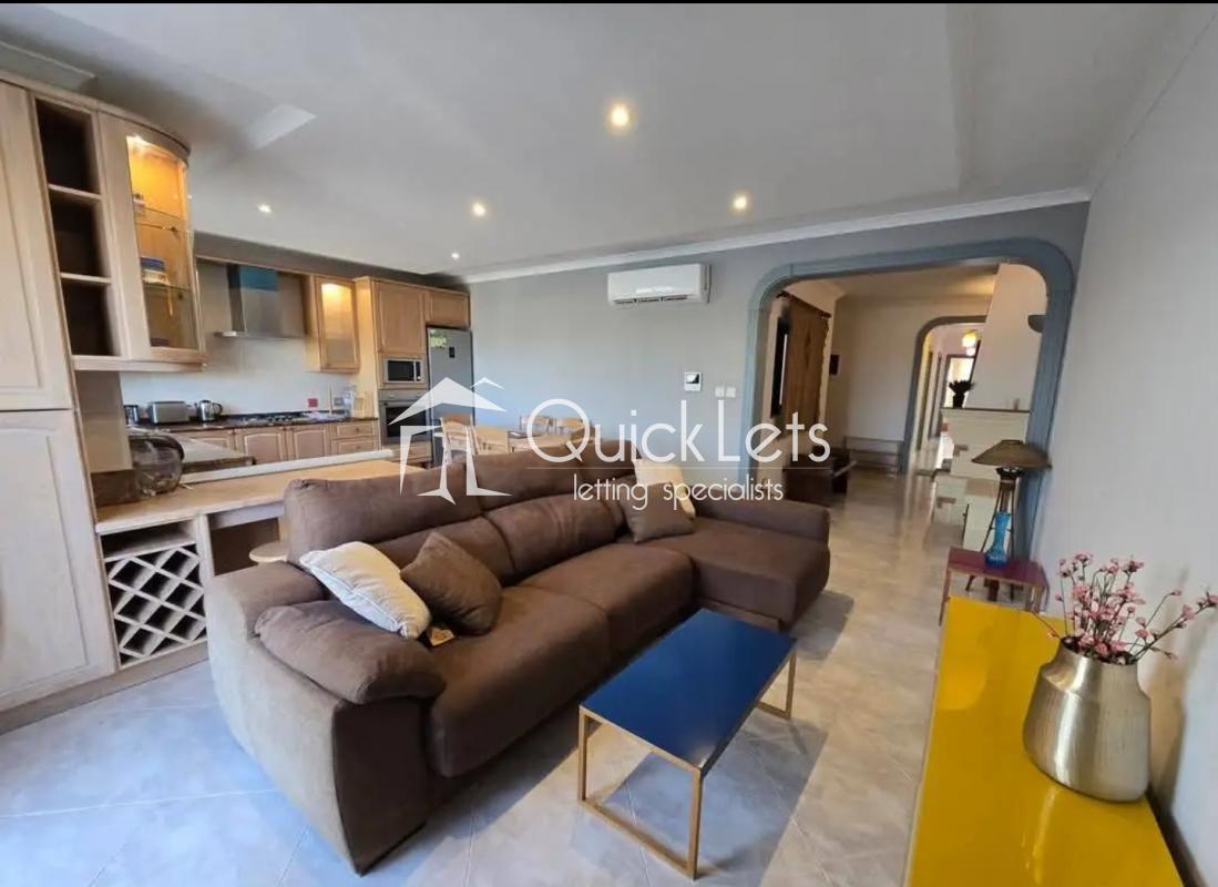 Penthouses in Xemxija - Image 5