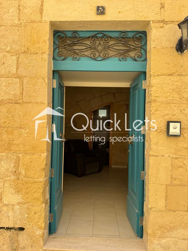 House of Character in Lija - Image 3