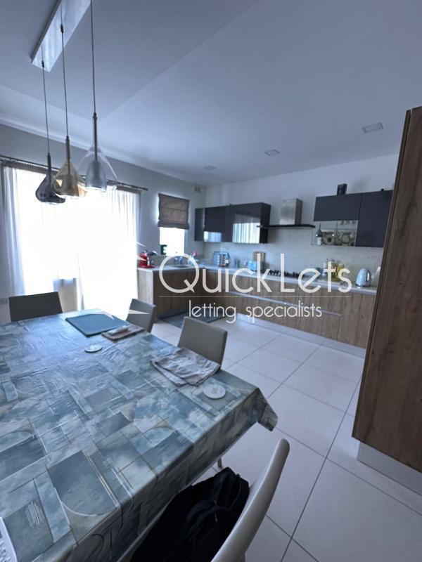 Property in Zebbug