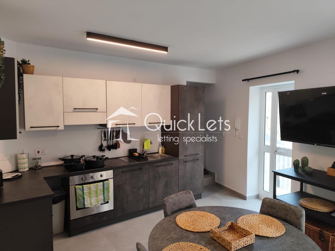 Rooms in Luqa - Image 5