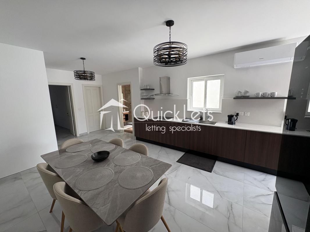 Property in Bahar ic-Caghaq