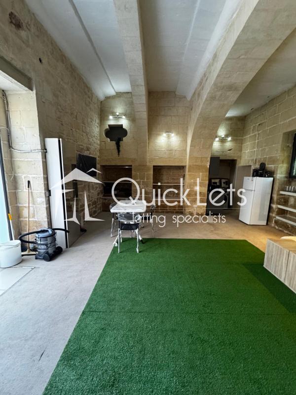 Studio Apartments in Attard - Image 6