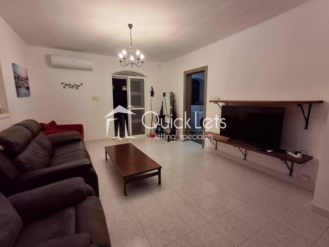 Apartments in Pembroke - Image 4