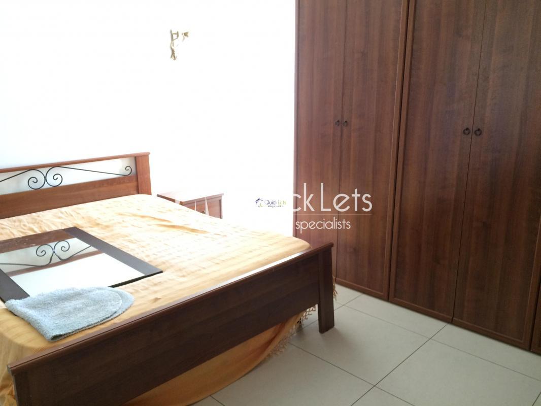 Rooms in San Gwann - Image 6