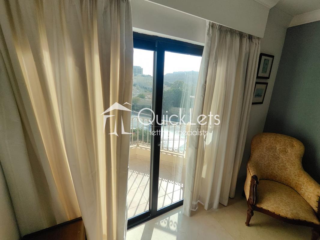 Apartments in Xemxija - Image 2