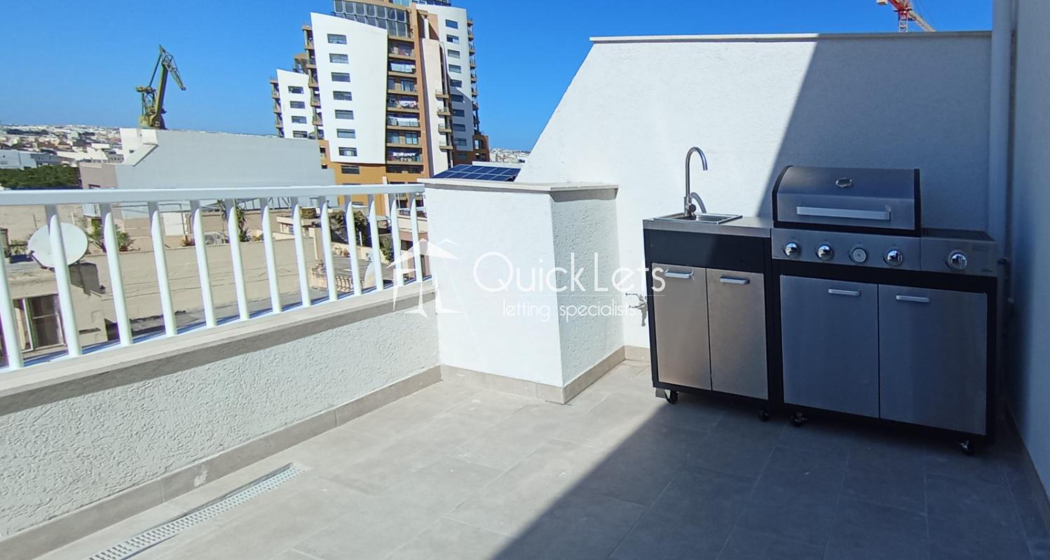 Penthouses in Paola - Image 3