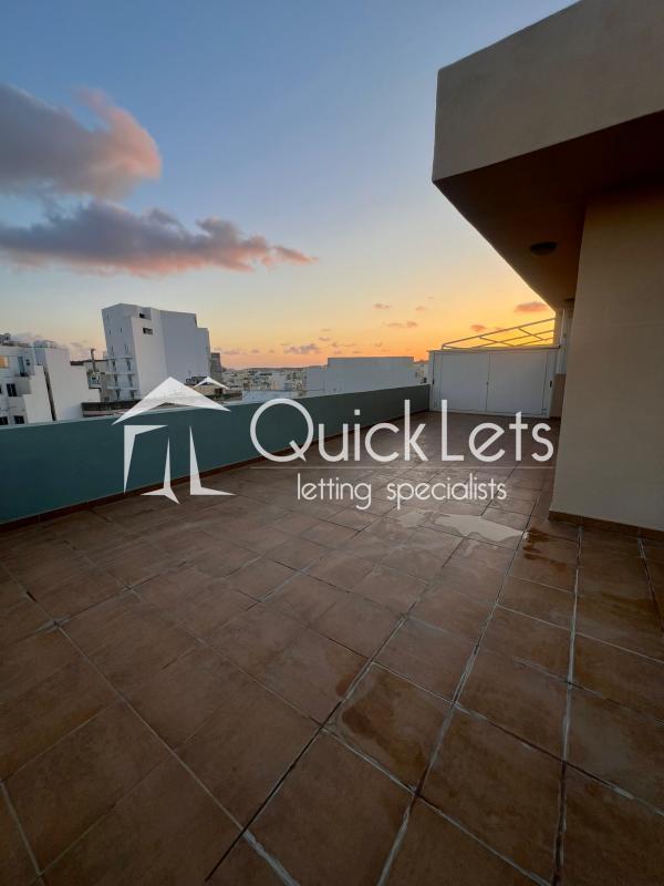 Property in Qawra
