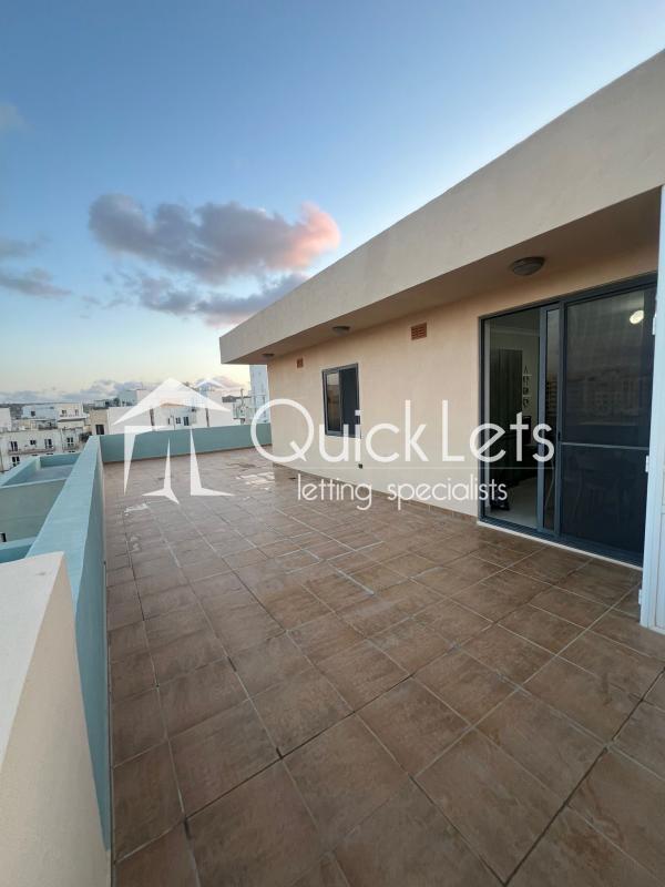 Penthouses in Qawra - Image 2