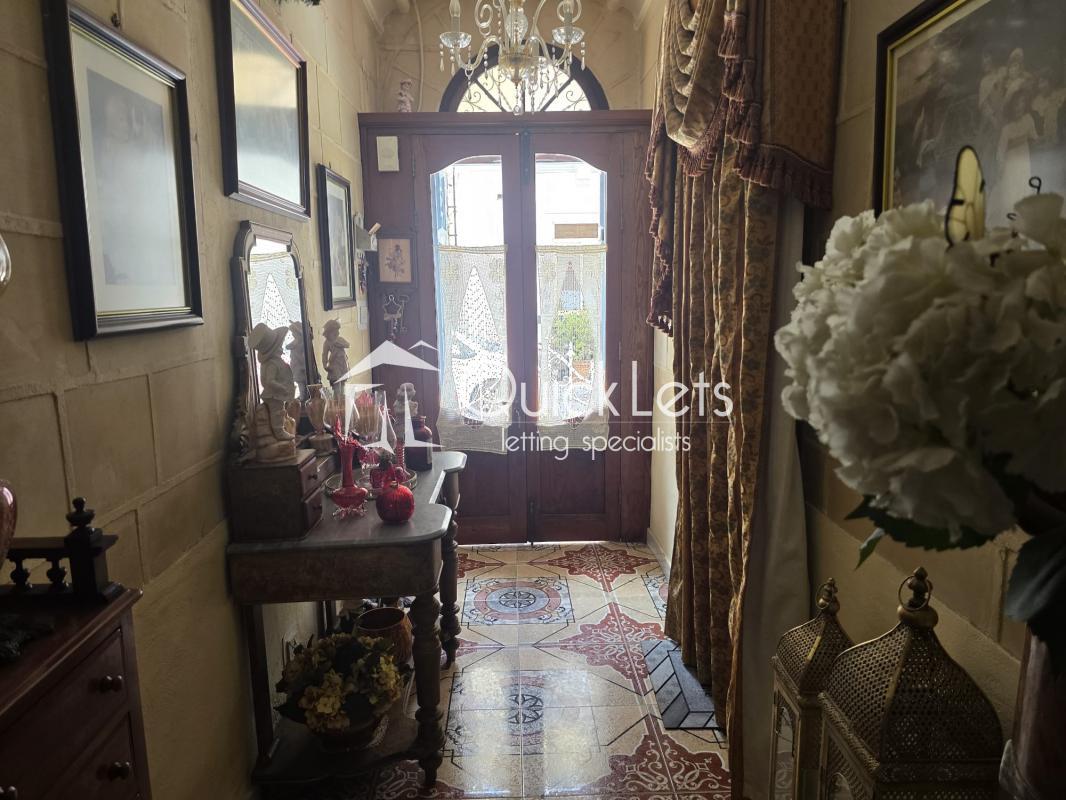 Rooms in Hamrun - Image 6
