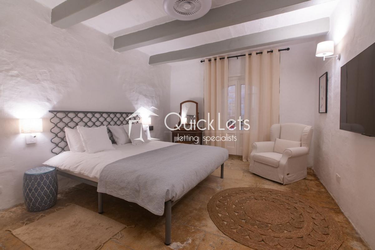Townhouses in Valletta - Image 4