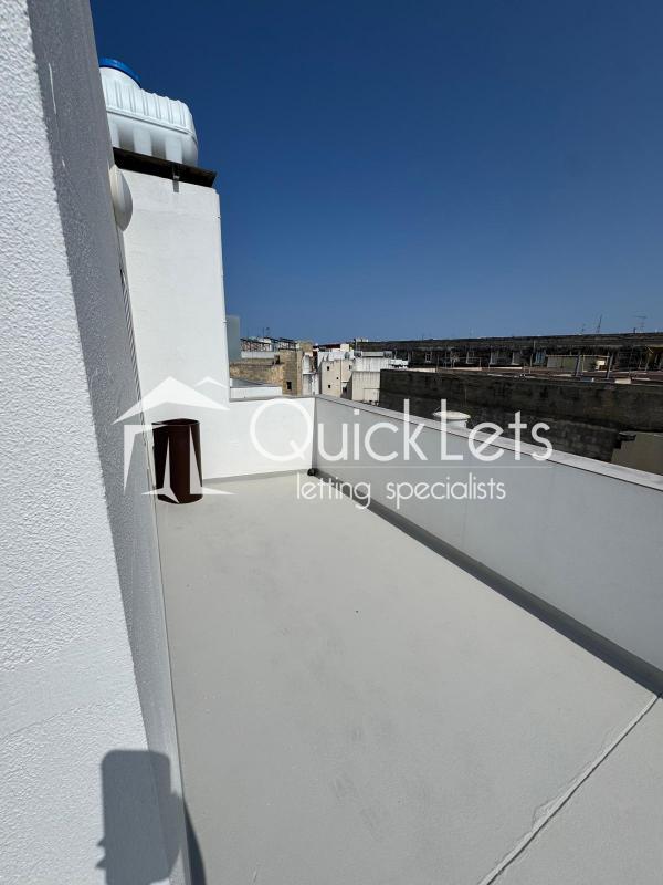 Top Floor Apartment in Hamrun - Image 6