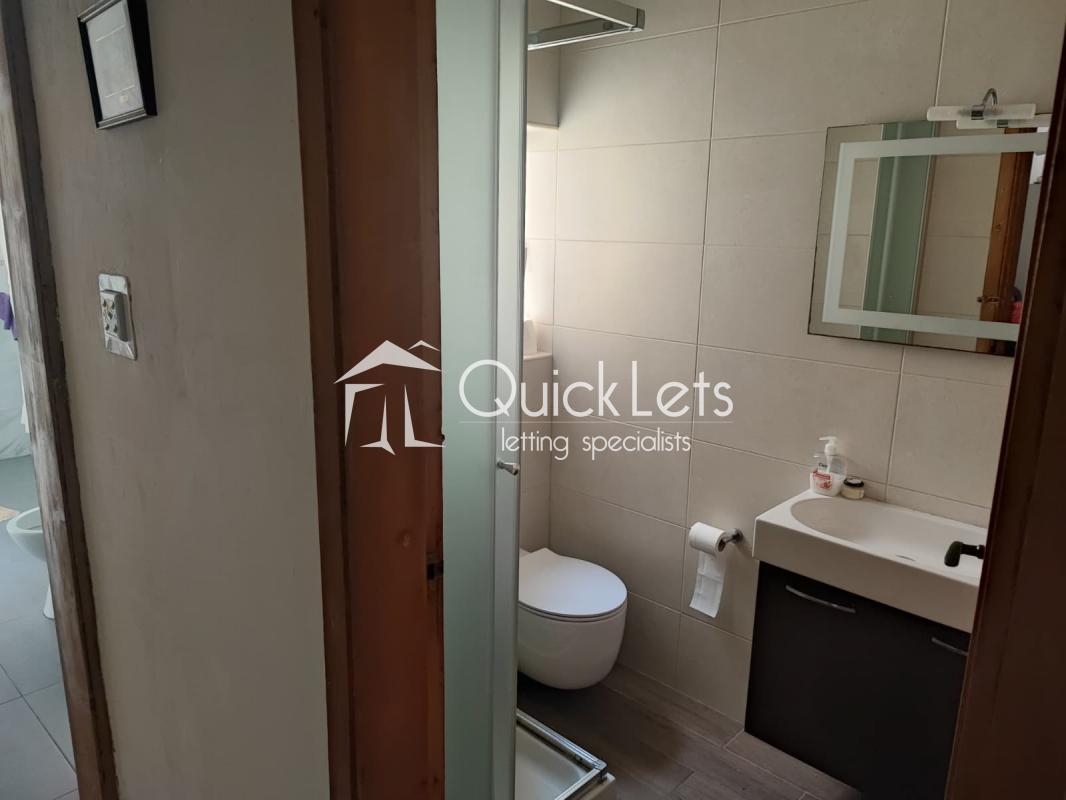 Rooms in San Gwann - Image 2