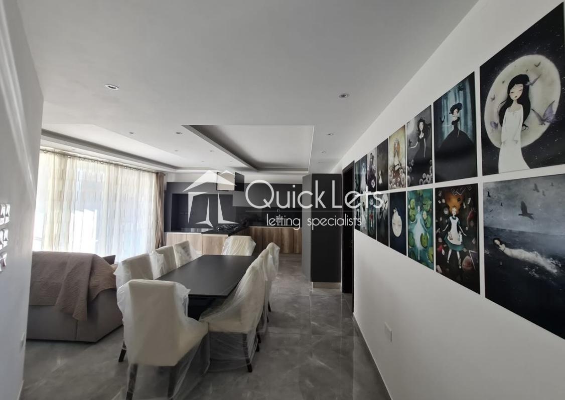 Property in Qawra