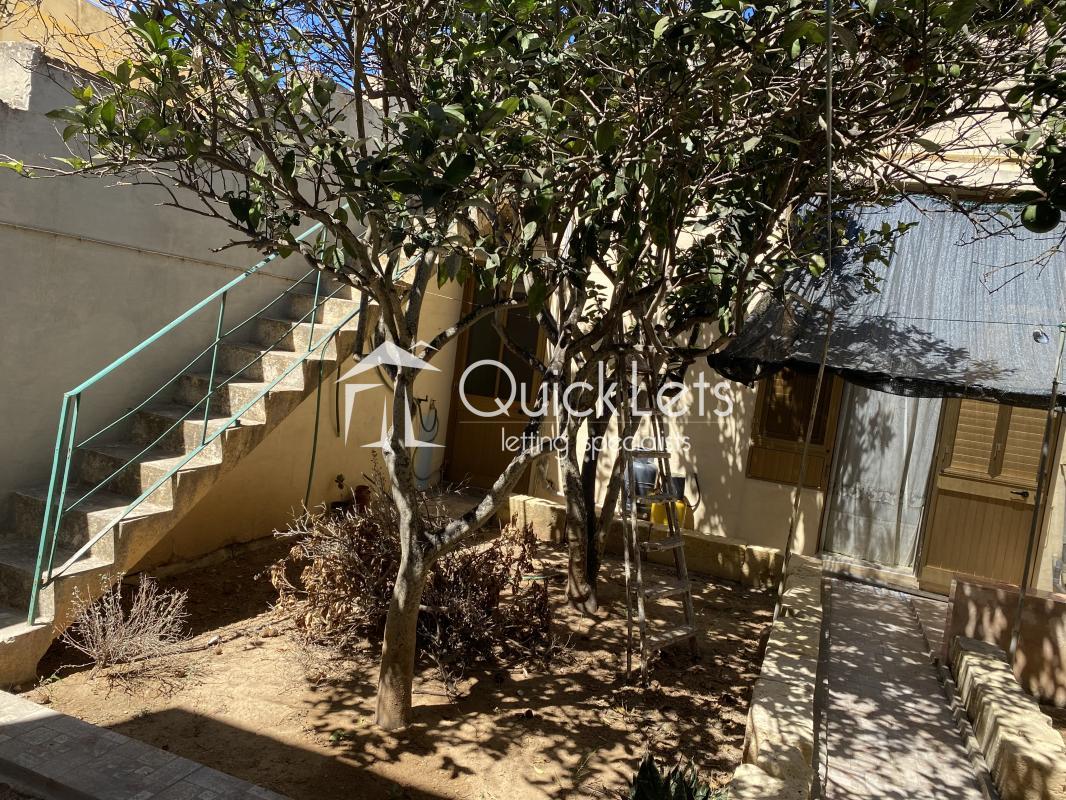 Townhouses in Gozo - Xaghra - Image 2