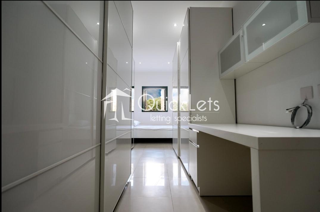 Rooms in Sliema - Image 3