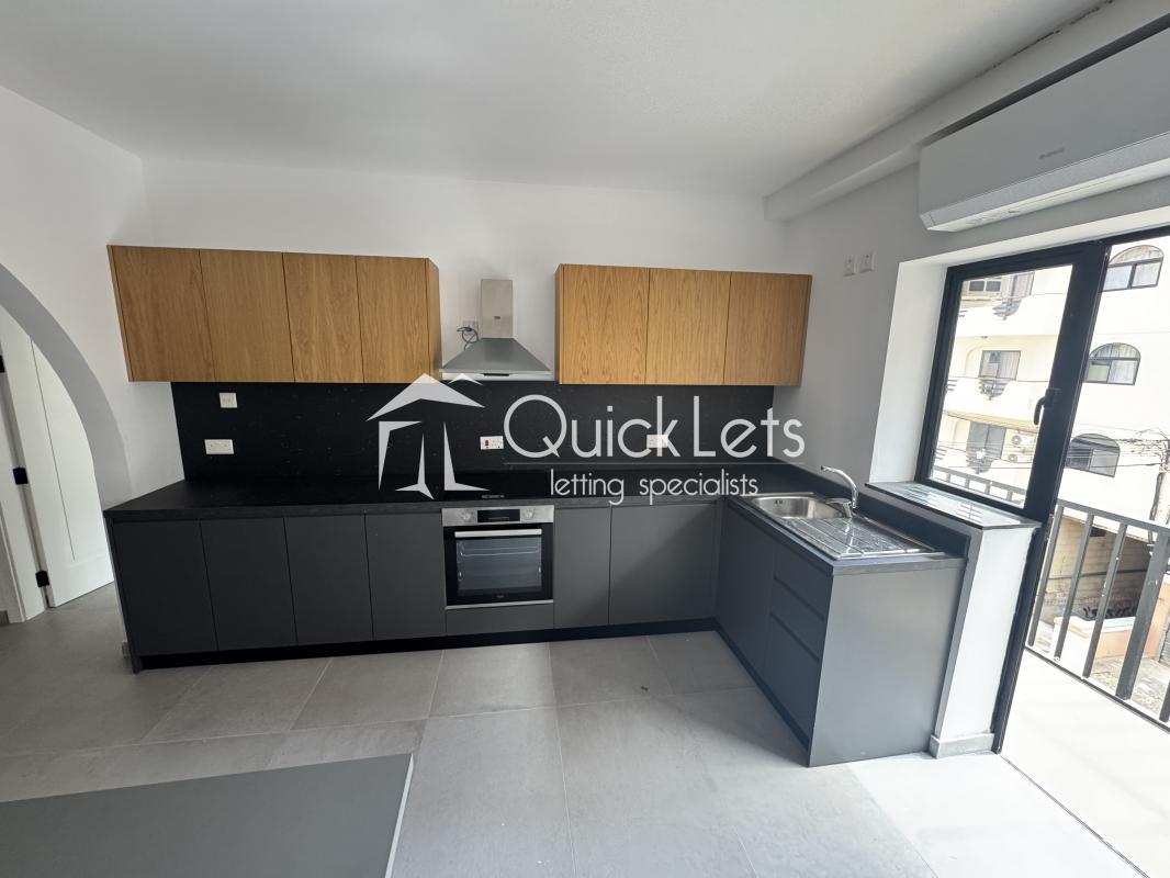 Property in Qawra