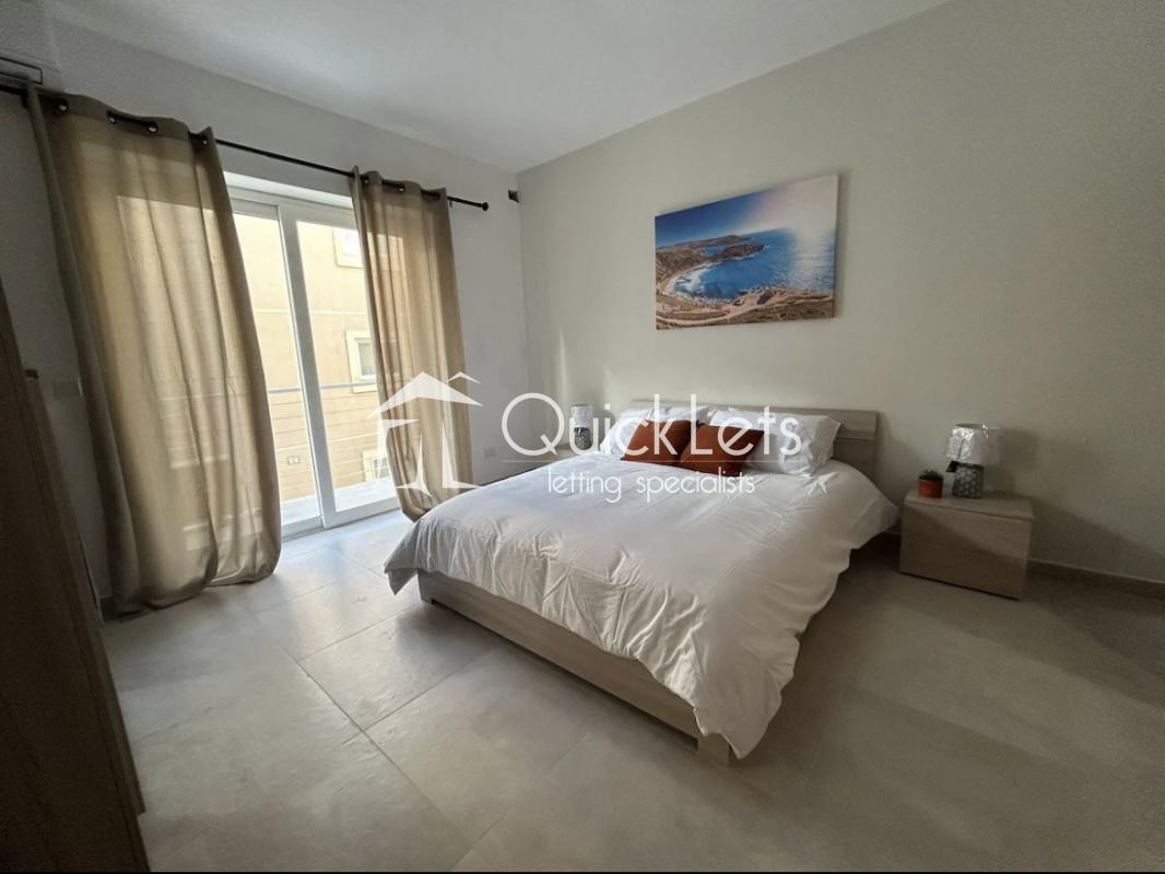 Rooms in Qawra - Image 2