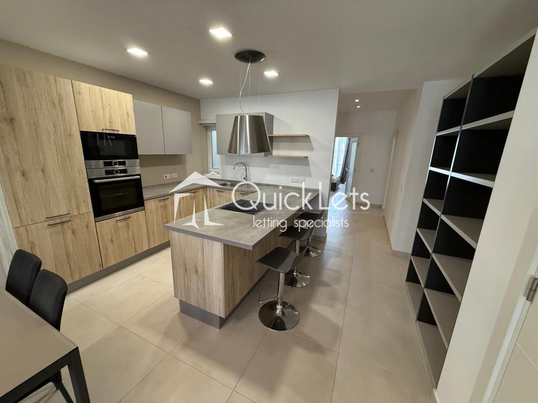 Apartments in Paola - Image 6