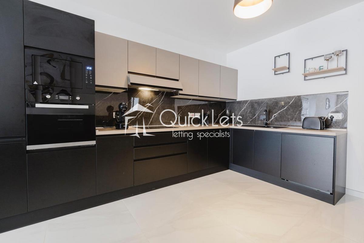 Property in Qawra