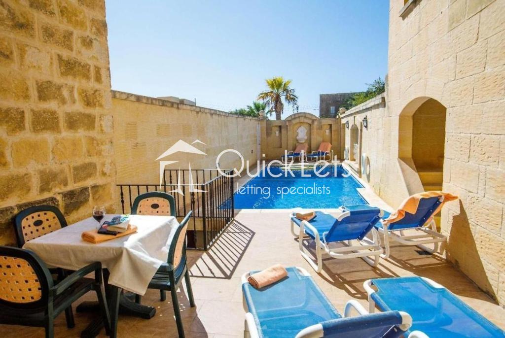Property in Gozo - Gharb