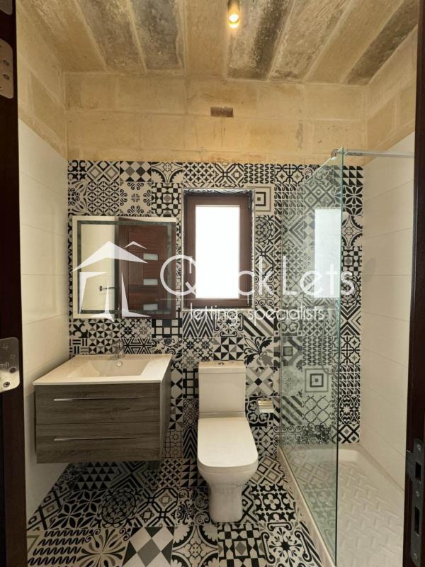 Farmhouses in Gozo - Xewkija - Image 4