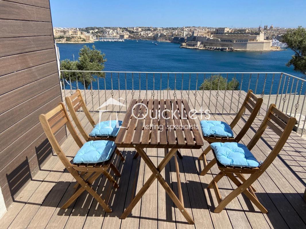 Maisonettes in Valletta - Image 2