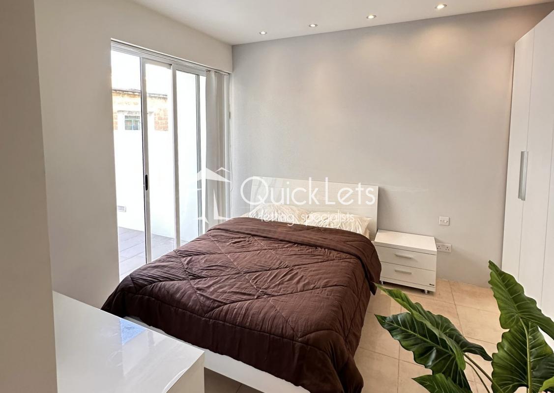 Townhouses in Gzira - Image 3