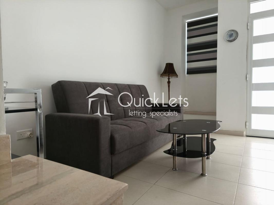 Townhouses in Paola - Image 4