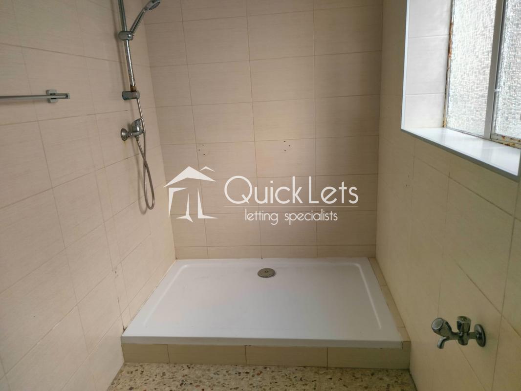 Rooms in Zabbar - Image 5