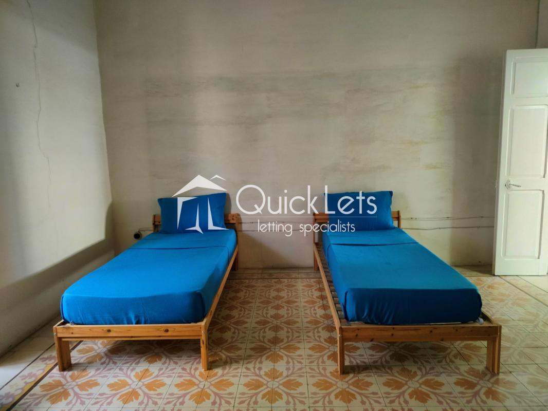 Rooms in Zabbar - Image 2