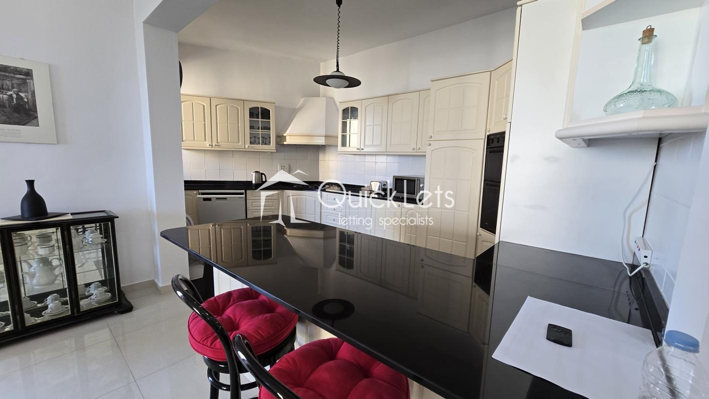 Apartments in Qawra - Image 4