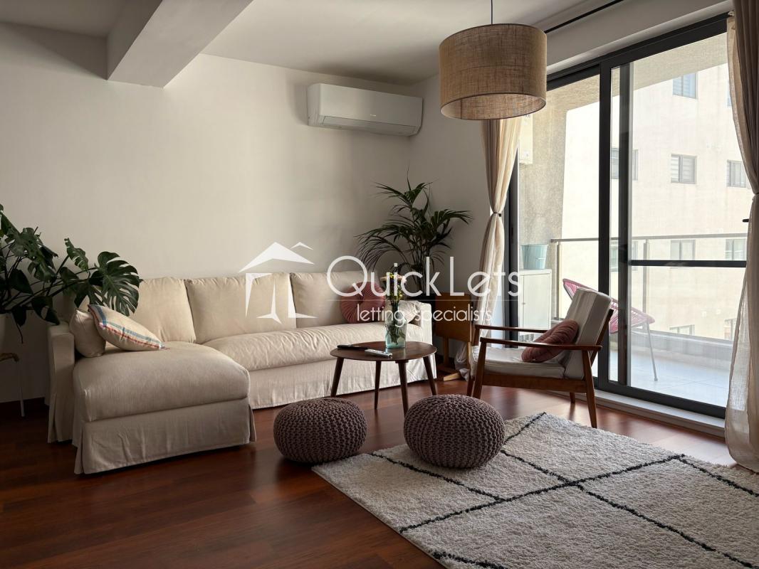 Property in Qawra