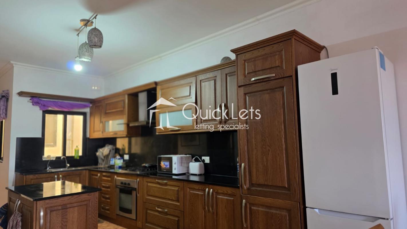 Property in Zebbug